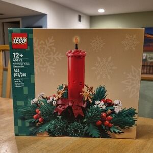 LEGO Festive Candle Centerpiece - Red and Green
